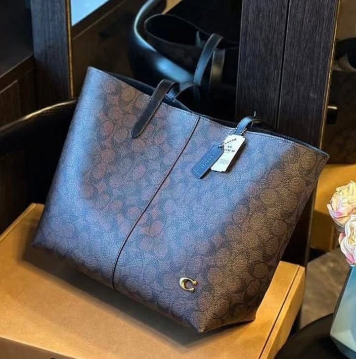 COACH North Tote Bag 32 in Signature Canvas and Smooth Leather